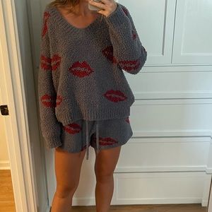 Matching lips fuzzy set *** selling together***